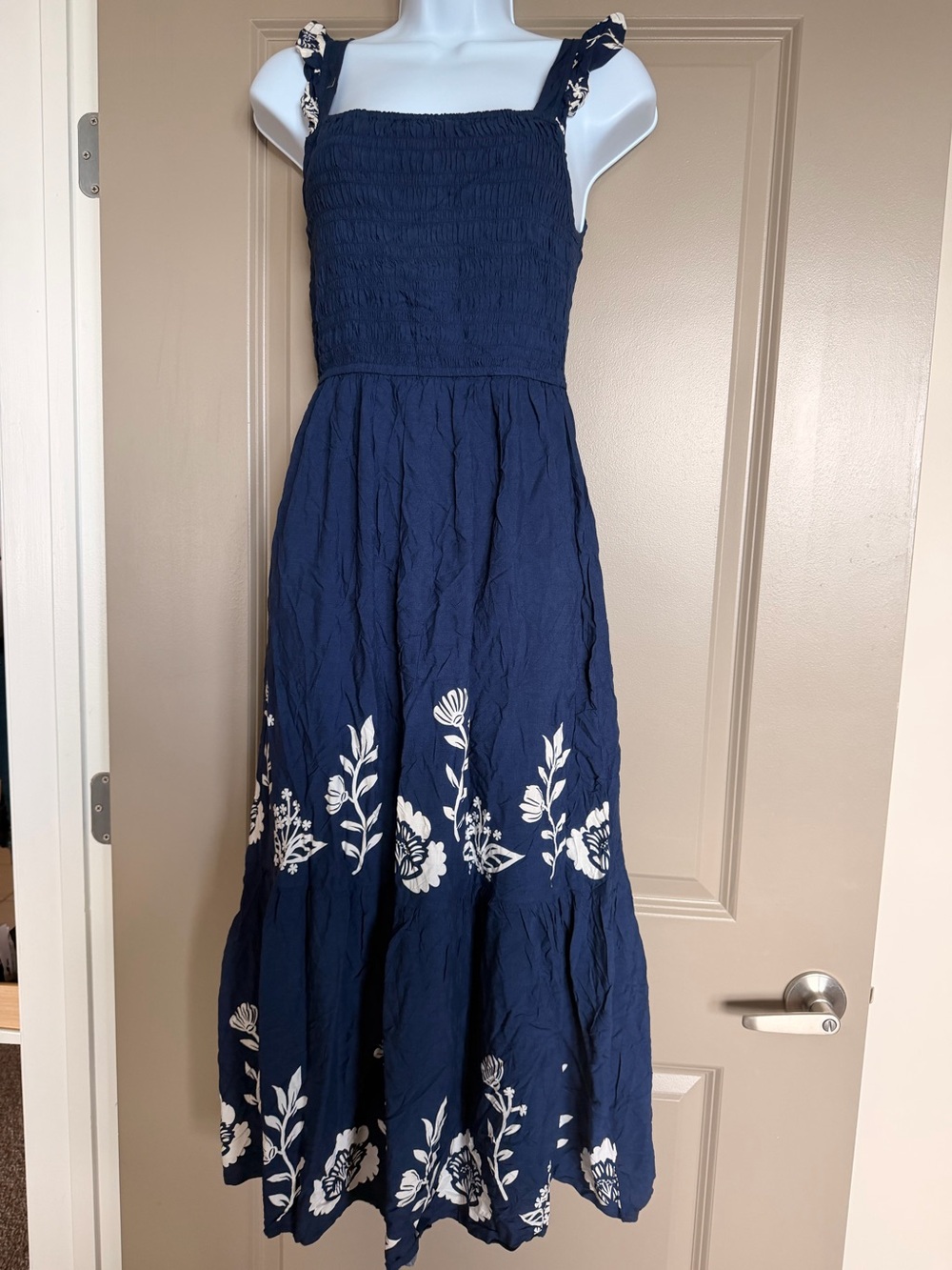 NWT Cupshe Navy Blue White Floral Smocked Midi Dress XS Boho Cottagecore